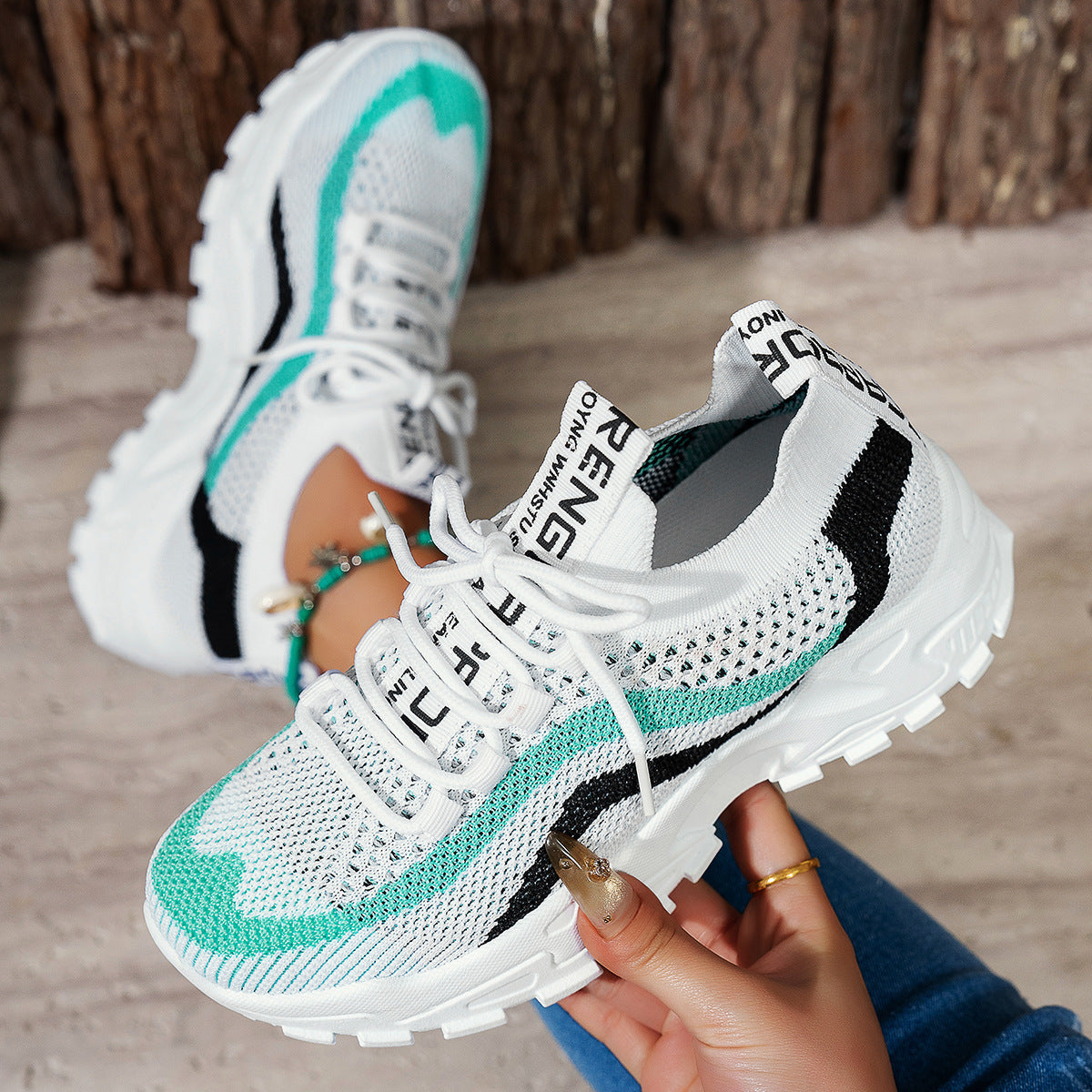 Stylish And Lightweight Soft Bottom Sports Women's Casual Shoes - Bests Sale