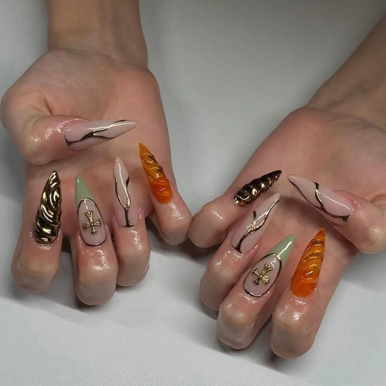Halloween Gothic Spider Nails - 24pcs Silver Press-On Almond Nails Set