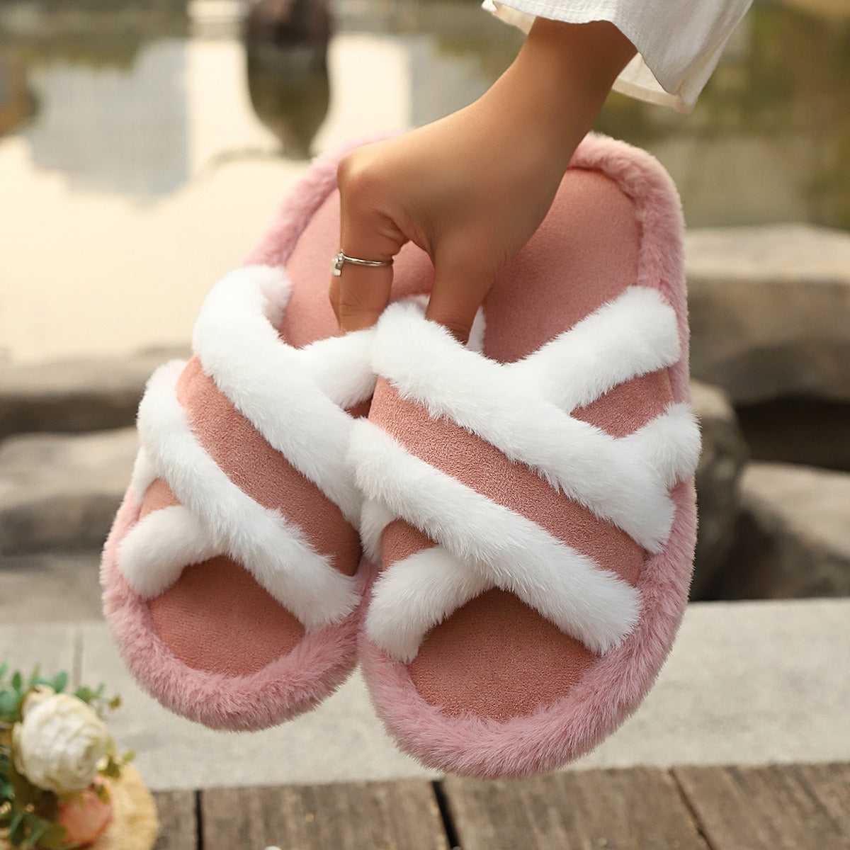 Fluffy Slippers Cross Strap Stitching Warm Casual Platform Slippers - Bests Sale