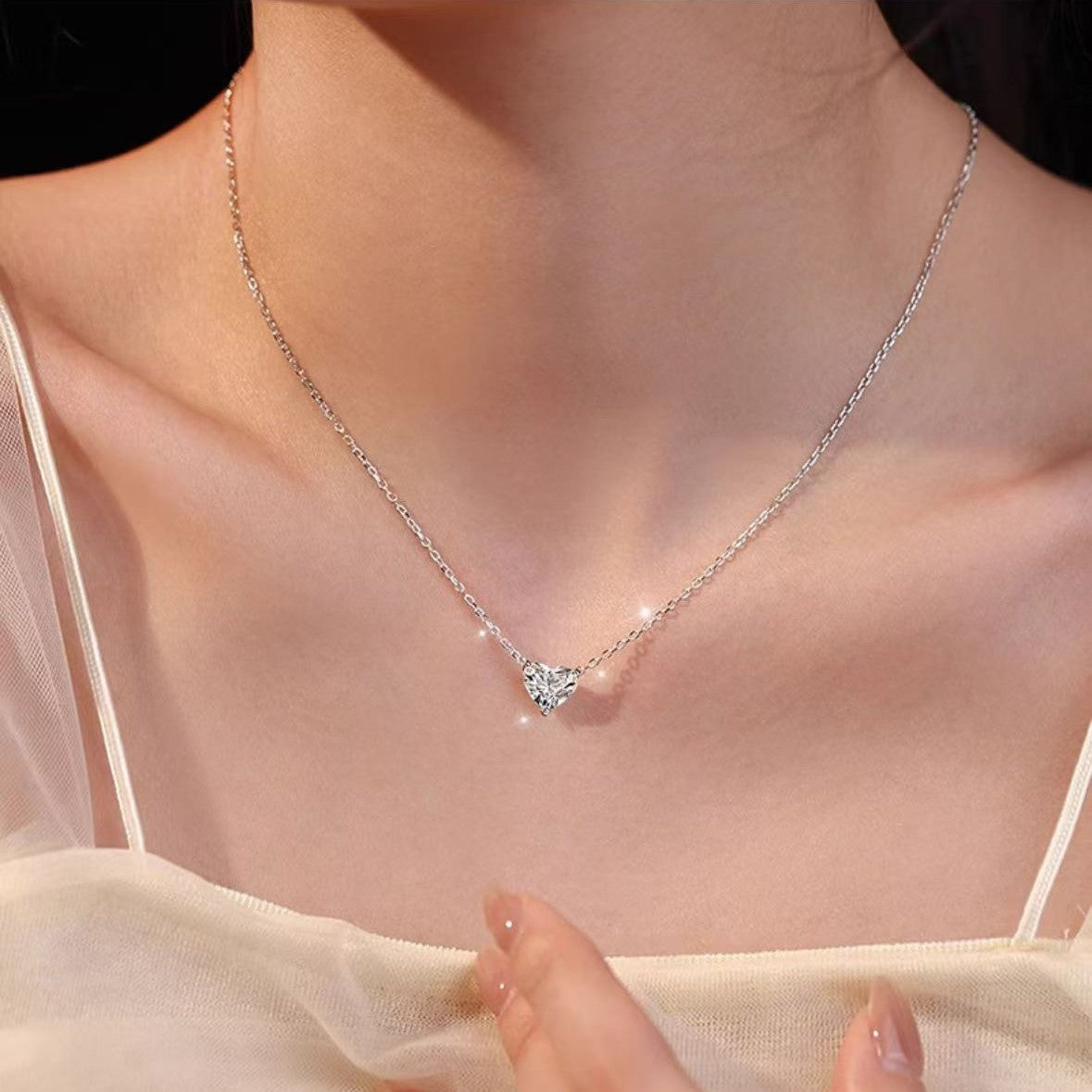 Women's Simple Refined Grace Love Necklace - Bests Sale