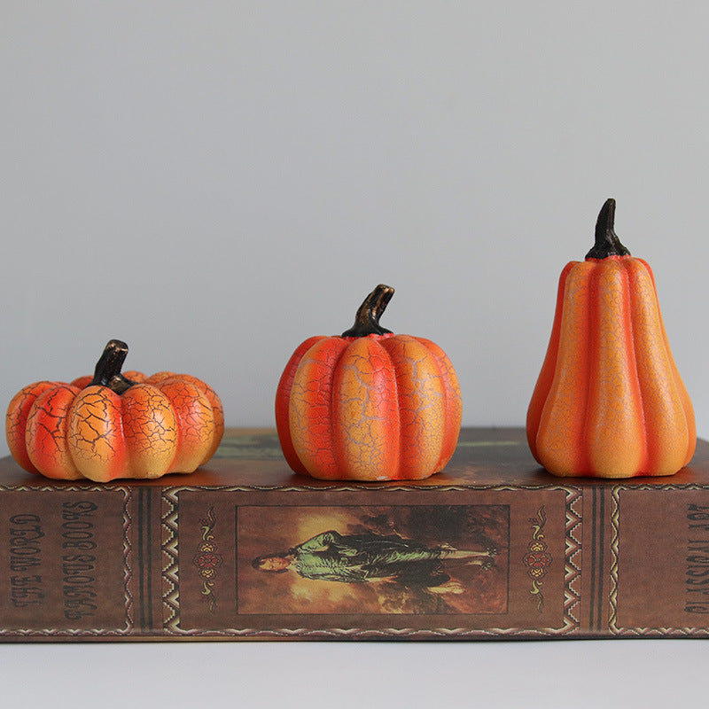 New Halloween Pumpkin Lantern Simulation Pumpkin LED Candle Lamp Resin Luminous Pumpkin Bests Sale