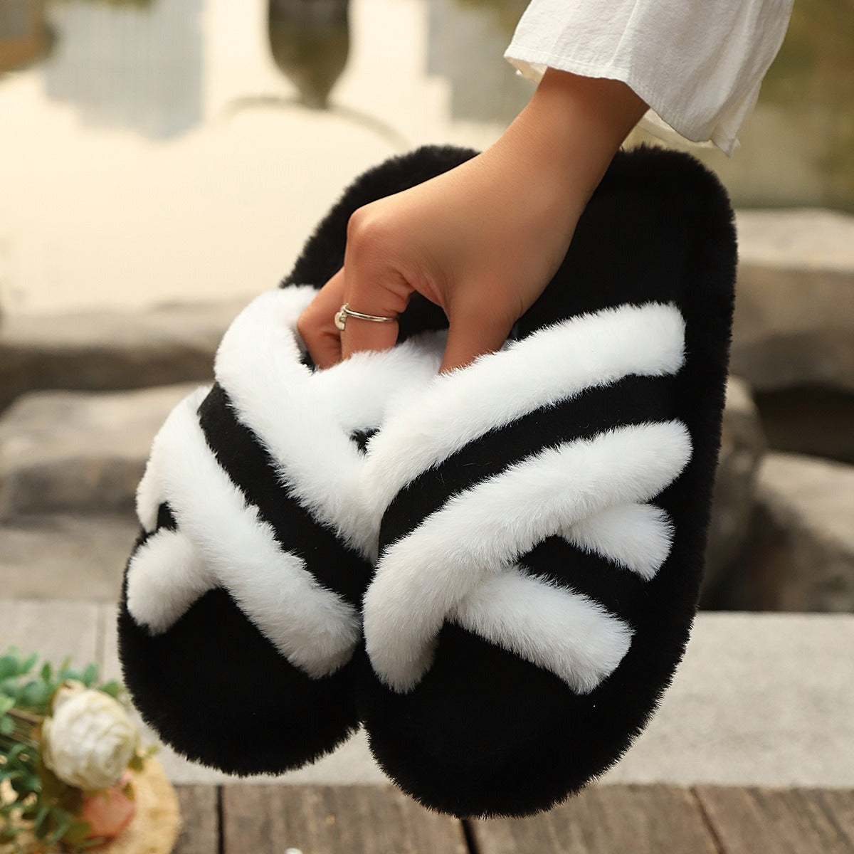 Fluffy Slippers Cross Strap Stitching Warm Casual Platform Slippers - Bests Sale