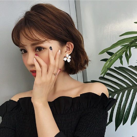 Flower Graceful And Fashionable Stud Earrings For Women - Bests Sale