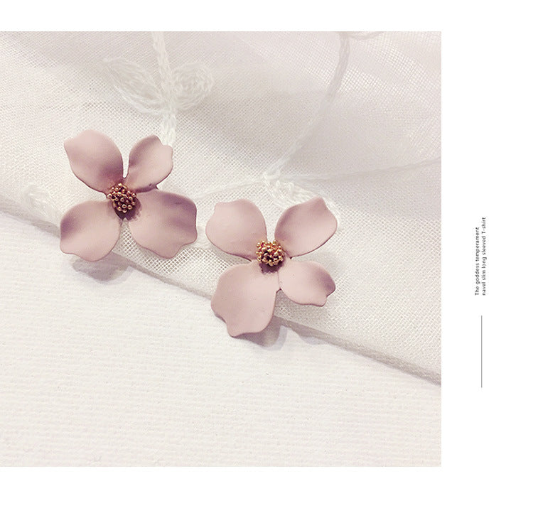 Flower Graceful And Fashionable Stud Earrings For Women - Bests Sale