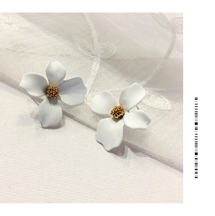 Flower Graceful And Fashionable Stud Earrings For Women - Bests Sale