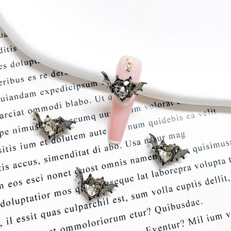 10pcs Gothic Punk Style Alloy Bat 3Heart D Nail Art Charms Spider Design For Halloween Nails Decoration Accessories