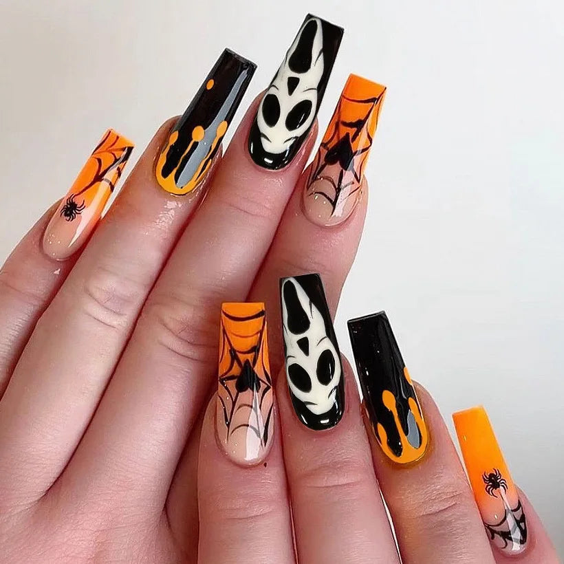 24pcs Halloween False Nails Glow in the Dark Ghost Spider Printed Press on Nail Halloween Manicure Supplies Wearable Fake Nails