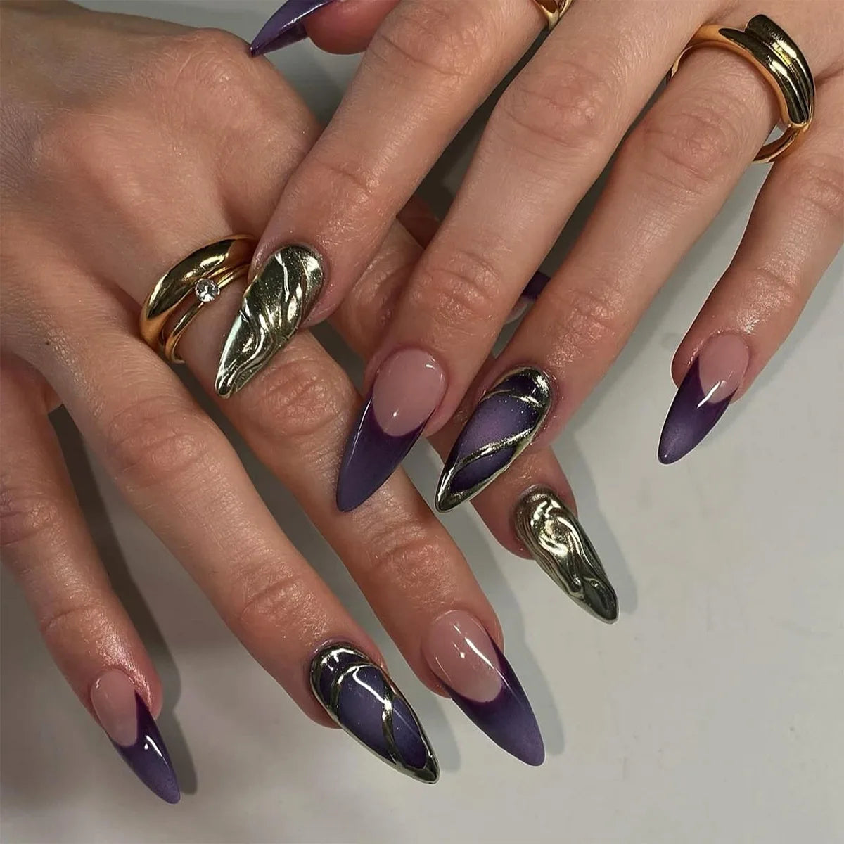 Halloween Gothic Spider Nails - 24pcs Silver Press-On Almond Nails Set