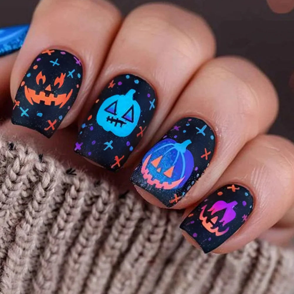 24Pcs Mid-length Square Nails Set Press on Pumpkin Bat Design False Nails Halloween Spider Web Wearable Full Cover Fake Nail Tip