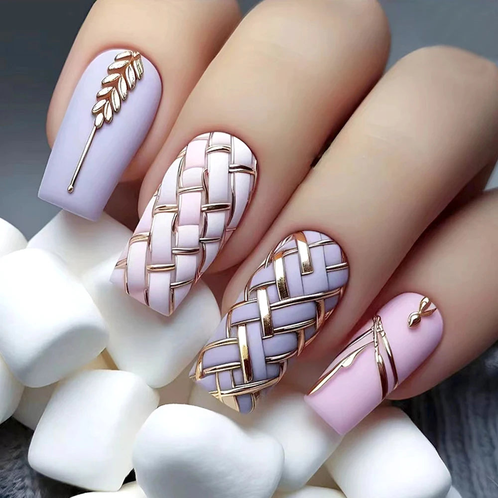 24 uñas postizas góticas oscuras con diseño de araña, 8 estilos, color nude, cuadradas y cortas, cobertura total, para usar