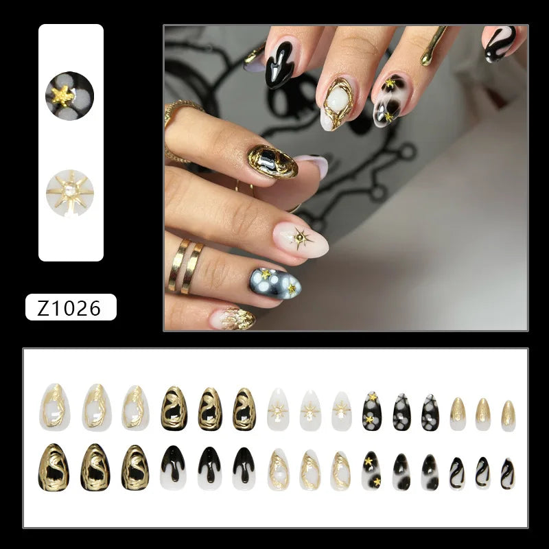 24 uñas postizas góticas de estrella de mar: almendra corta con diseños tribales 3D y estrella con incrustaciones de perlas.