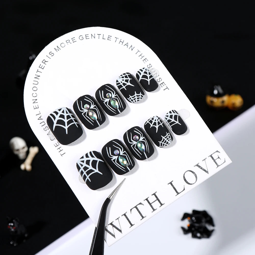 24Pcs Black Halloween Fake Nail Tips with Diamond Spider Web Design Press On Nails Short Square Wearable Y2K False Fingertips 1