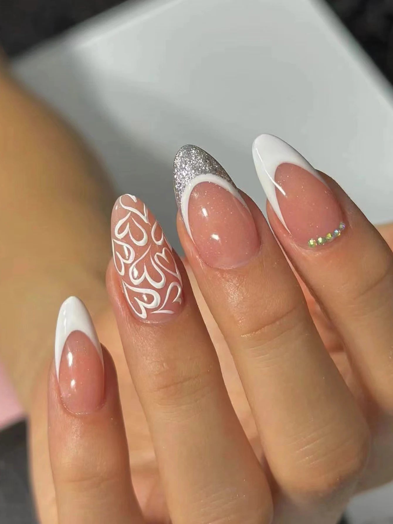 24Pcs ARTAUG Pink Stiletto Press-On Nails - Love Design Handmade Medium Length