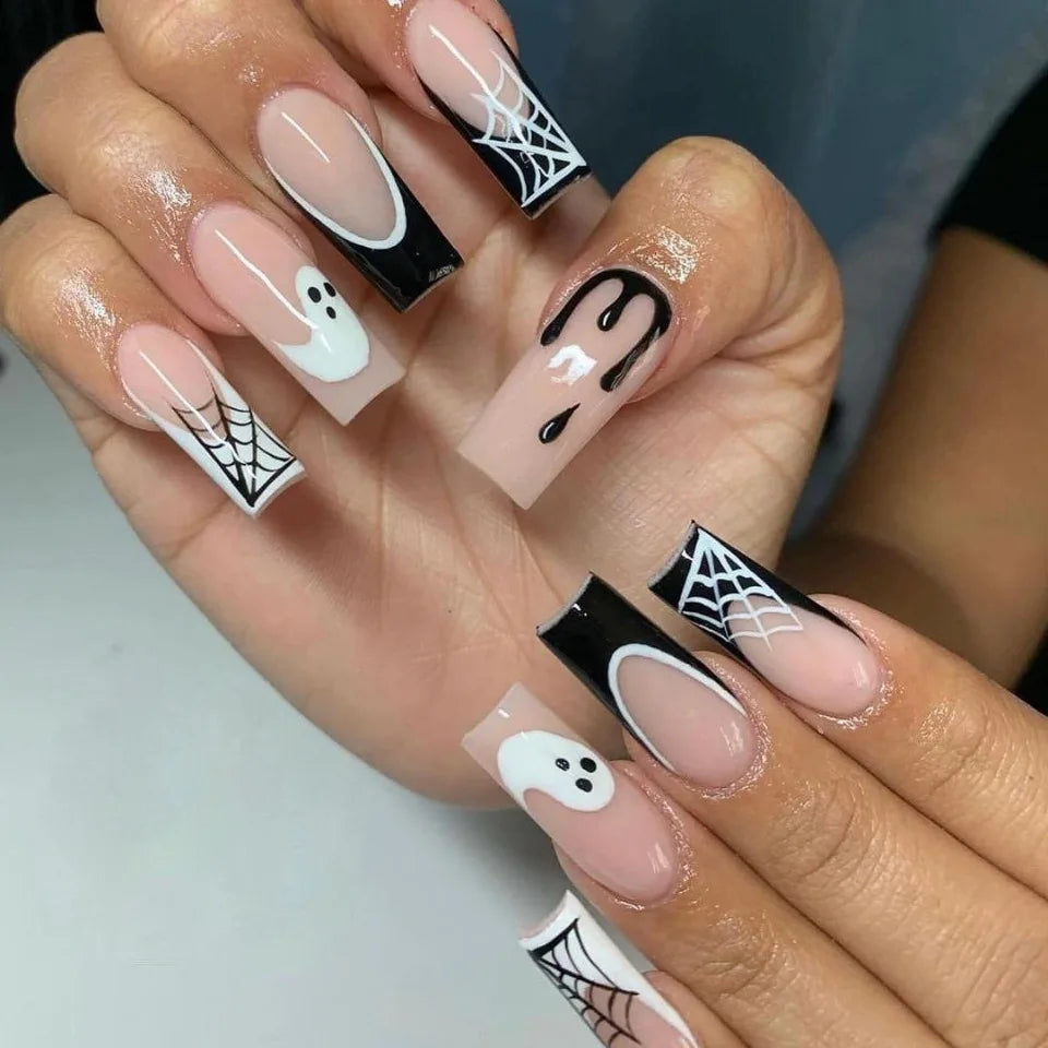 24pcs Halloween False Nails Glow in the Dark Ghost Spider Printed Press on Nail Halloween Manicure Supplies Wearable Fake Nails