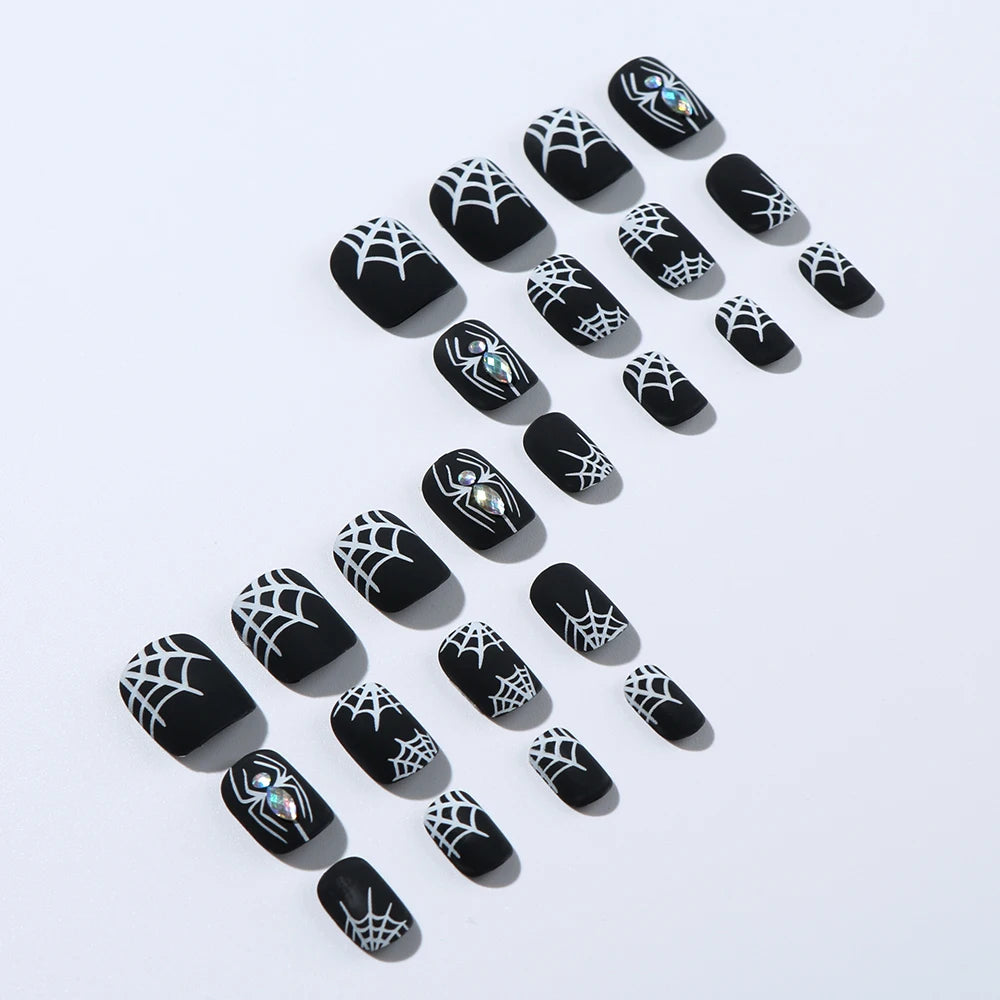 24 uñas postizas góticas oscuras con diseño de araña, 8 estilos, color nude, cuadradas y cortas, cobertura total, para usar