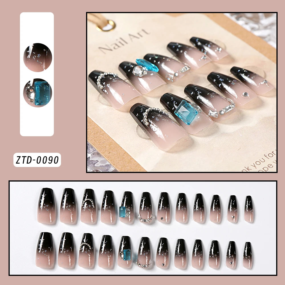 24 uñas postizas góticas oscuras con diseño de araña, 8 estilos, color nude, cuadradas y cortas, cobertura total, para usar