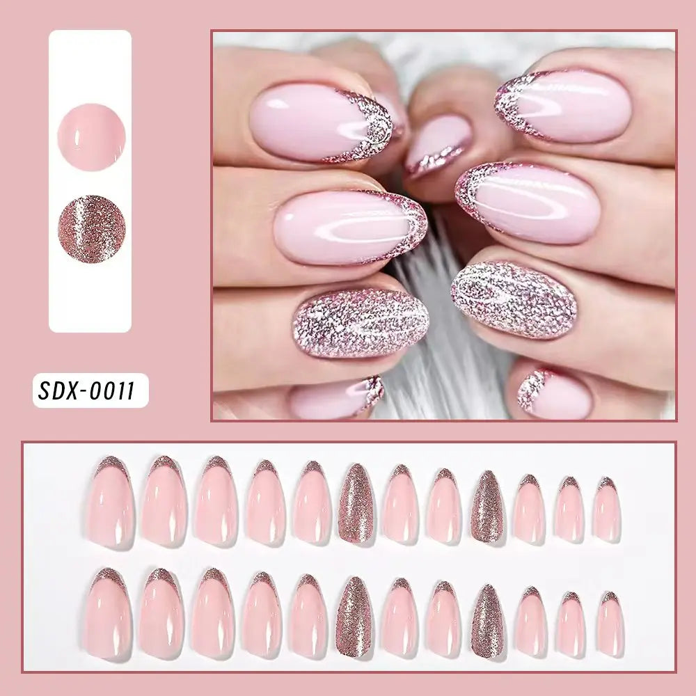 24 uñas postizas góticas oscuras con diseño de araña, 8 estilos, color nude, cuadradas y cortas, cobertura total, para usar