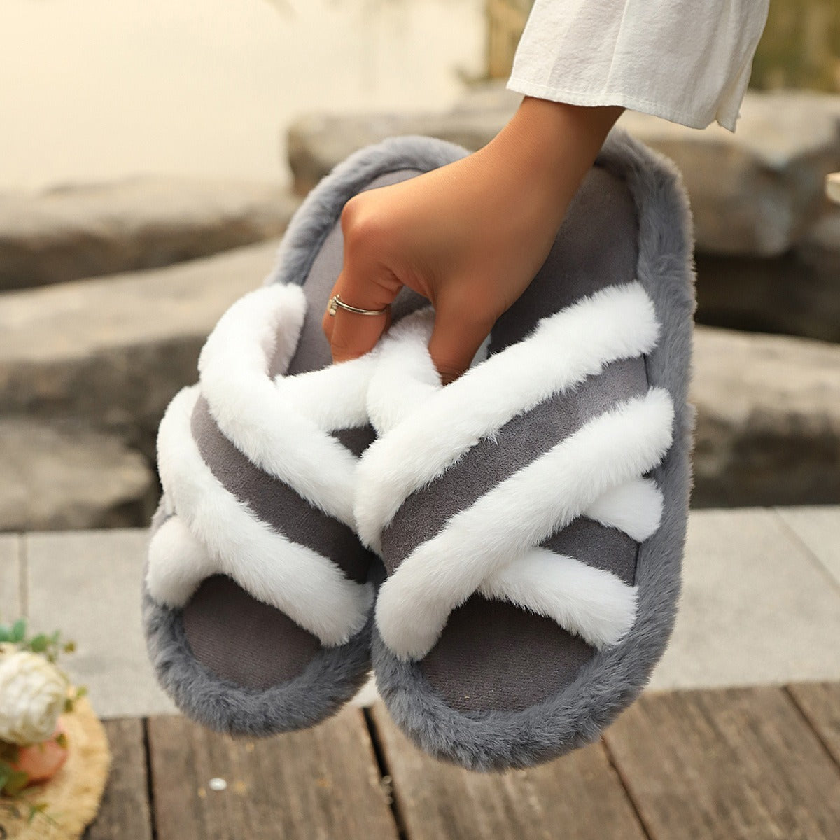Fluffy Slippers Cross Strap Stitching Warm Casual Platform Slippers - Bests Sale