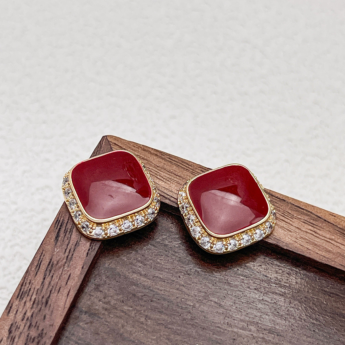 Retro Red Plate Temperament Inlaid Square Simple And Stylish Earrings - Bests Sale